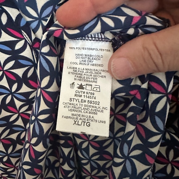 Pleione Cap Sleeve Blouse - Picture 5 of 5